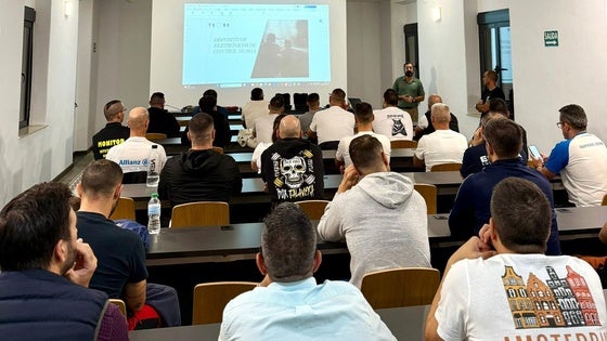 Navalmoral acoge un congreso de intervención policial