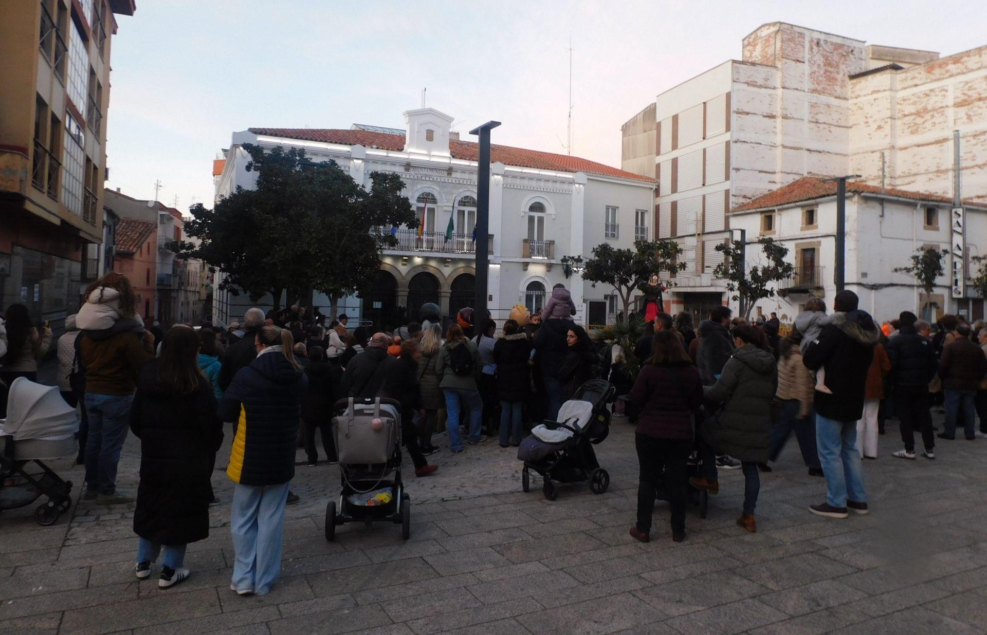 El Hombre Inicuo vuelve a la plaza de España