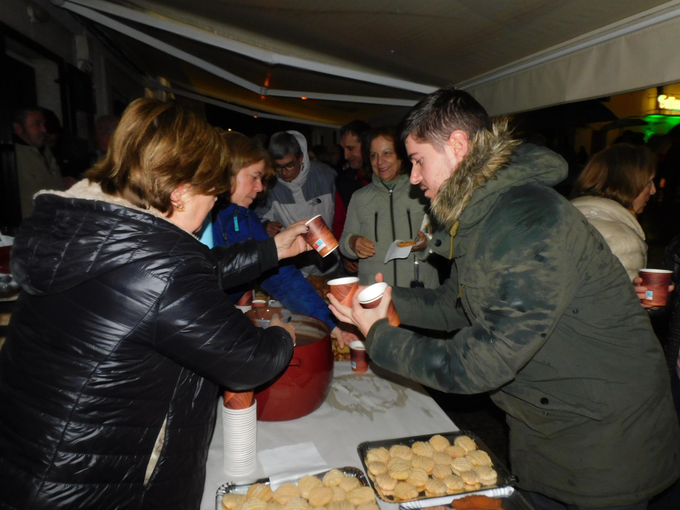 Belvís y las Casas presumen de iluminación navideña especial