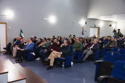 Ambiente en la casa de la cultura durante el acto