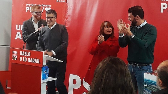 «Los y las socialistas nunca lo hemos tenido fácil, pero sabemos levantarnos y luchar», dice Patxi lópez