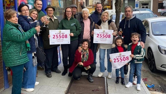 'La bellota de la fortuna' reparte diez décimos de un cuarto premio de Navidad