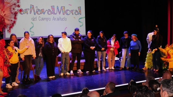 El desfile contará con seis carrozas y doce comparsas