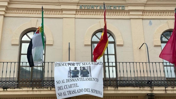 Los alcaldes buscan más apoyos para mantener el Seprona en Casatejada