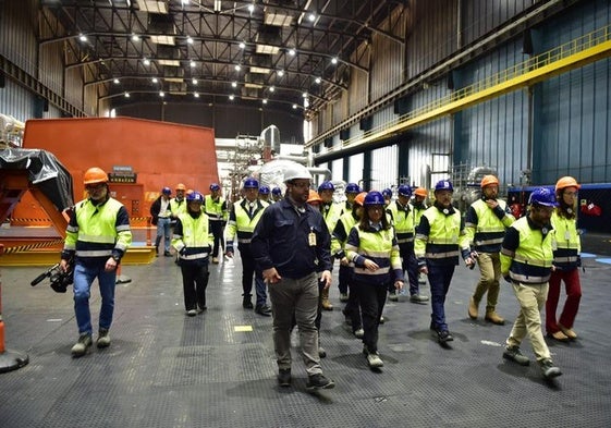 La misión de eurodiputados desplazada a Extremadura visita las instalaciones de la central nuclear de Almaraz