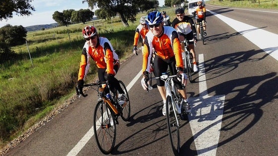 Homenaje de los Amigos de la Bici a Nicolás Rivero