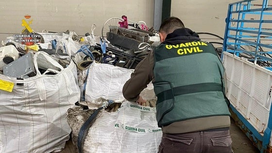 Dos detenidos por robos en naves agrícolas de distintas fincas de Toril