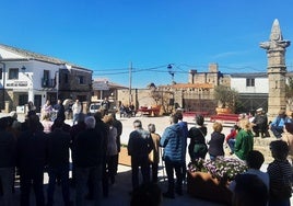 El acto de inauguración se celebró en la plaza de España