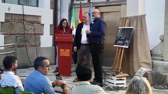 La lectura protagoniza el concurso fotográfico de la Fundación Concha