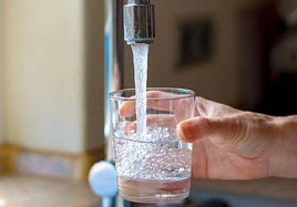 El agua suministrada a la población «cumple con todas las garantías sanitarias»