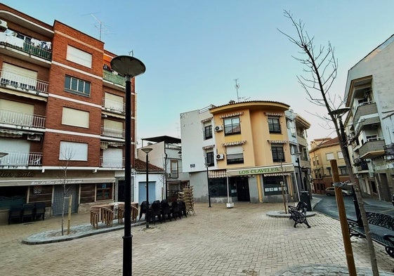 El Ayuntamiento renueva la popular plaza del Pósito