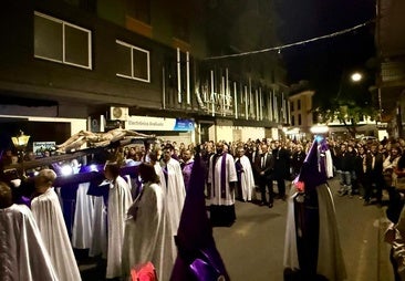 El Silencio abre las procesiones de los días centrales de la Semana Santa