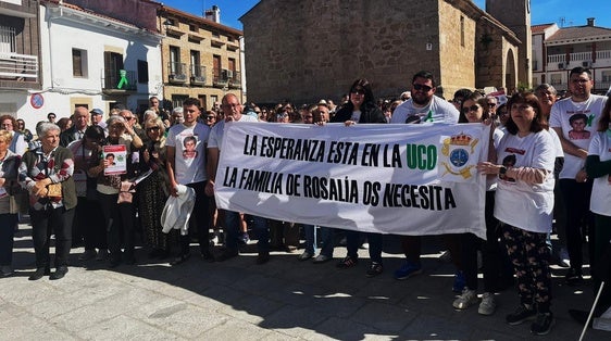 Bohonal de Ibor se concentra para pedir que la UCO investigue la prolongada desaparición de Rosa