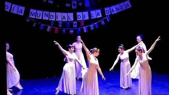 El teatro acogerá el miércoles la celebración, un año más, del Día de la Danza