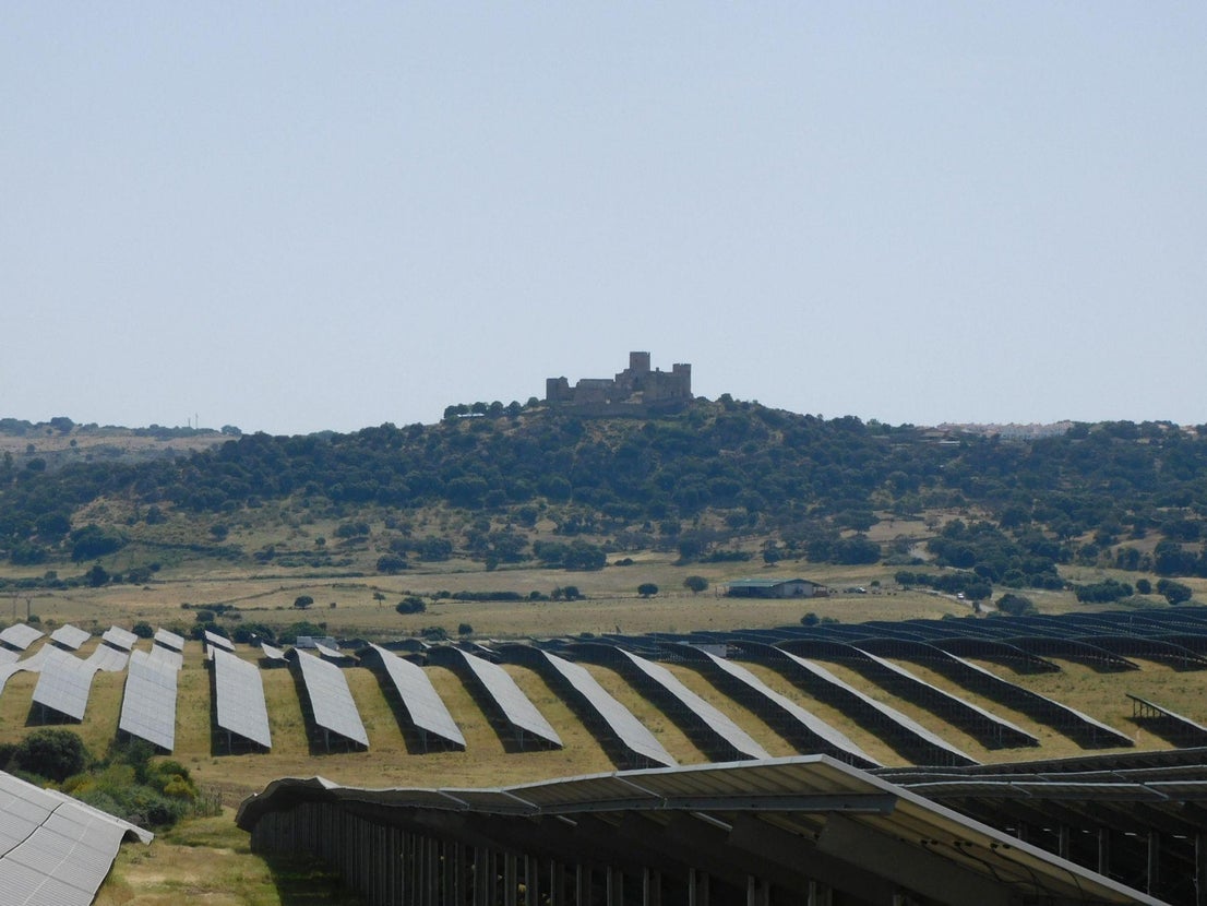 El Campo Arañuelo alberga la mayor batería de almacenamiento de energía de España