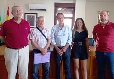 El PP critica que el alcalde de Casas de Miravete libere a una concejala que vive a 400 kilómetros
