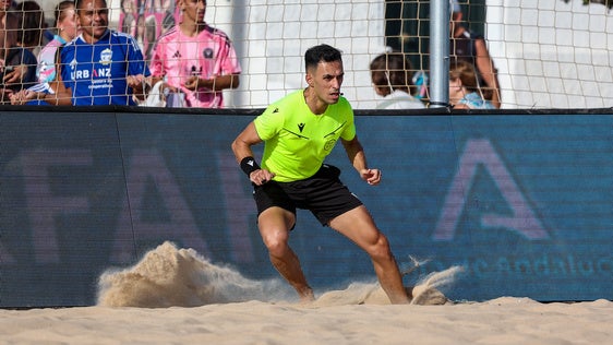 Jayro Muñoz García durante la temporada de fútbol playa