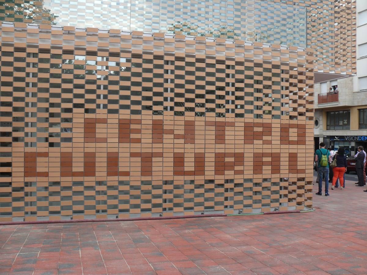 Fachada del centro cultural La Gota 