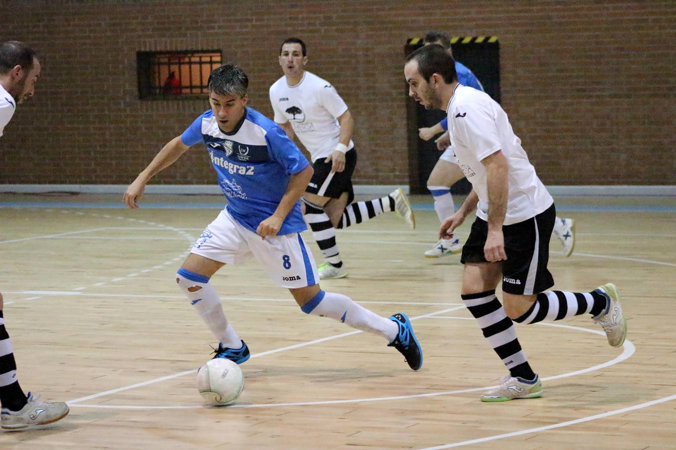 El derbi del fútbol-sala extremeño pudo ganarlo cualquiera y al final empataron