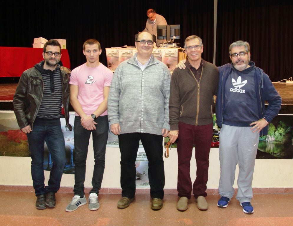 Representantes del Club Moralo de Ajedrez con Santiago Hernández-Cano HOY