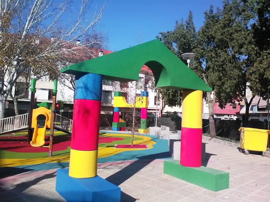 Inauguración de la remodelación de la plaza de los Colorines