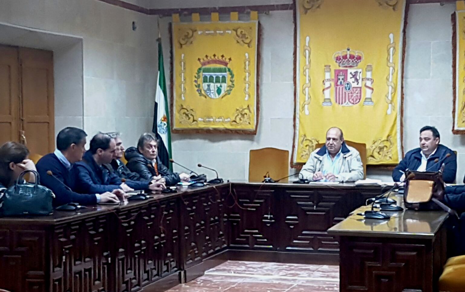 Los municipios de la zona enfrentados a la Confederación Hidrográfica del Tajo acuerdan unir sus fuerzas