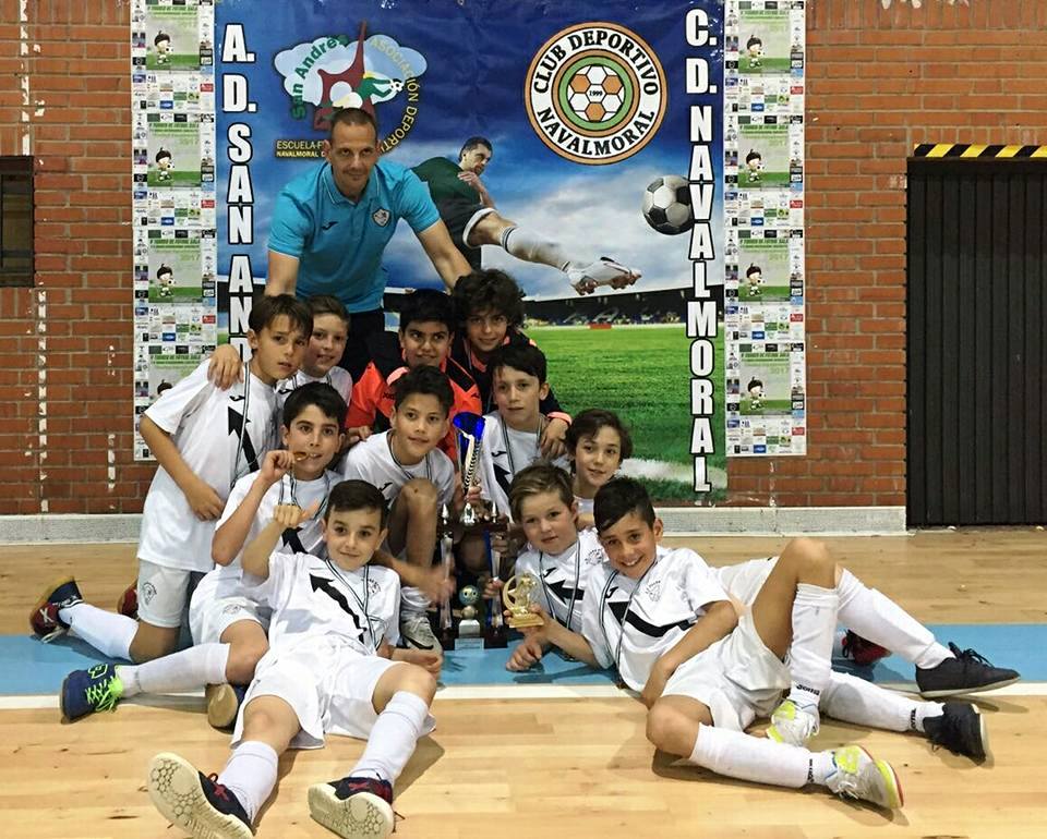 Los cadetes despiden el torneo de fútbol-sala y fútbol 11 'Ciudad de Navalmoral'