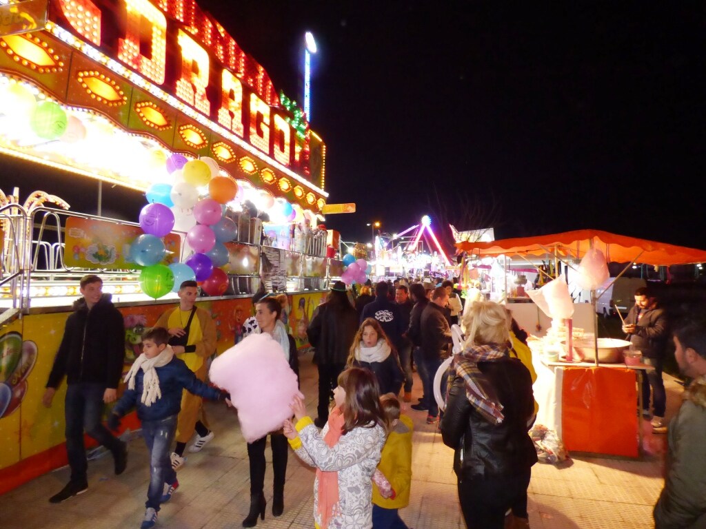 Ferial de Carnaval en la Nacional V 