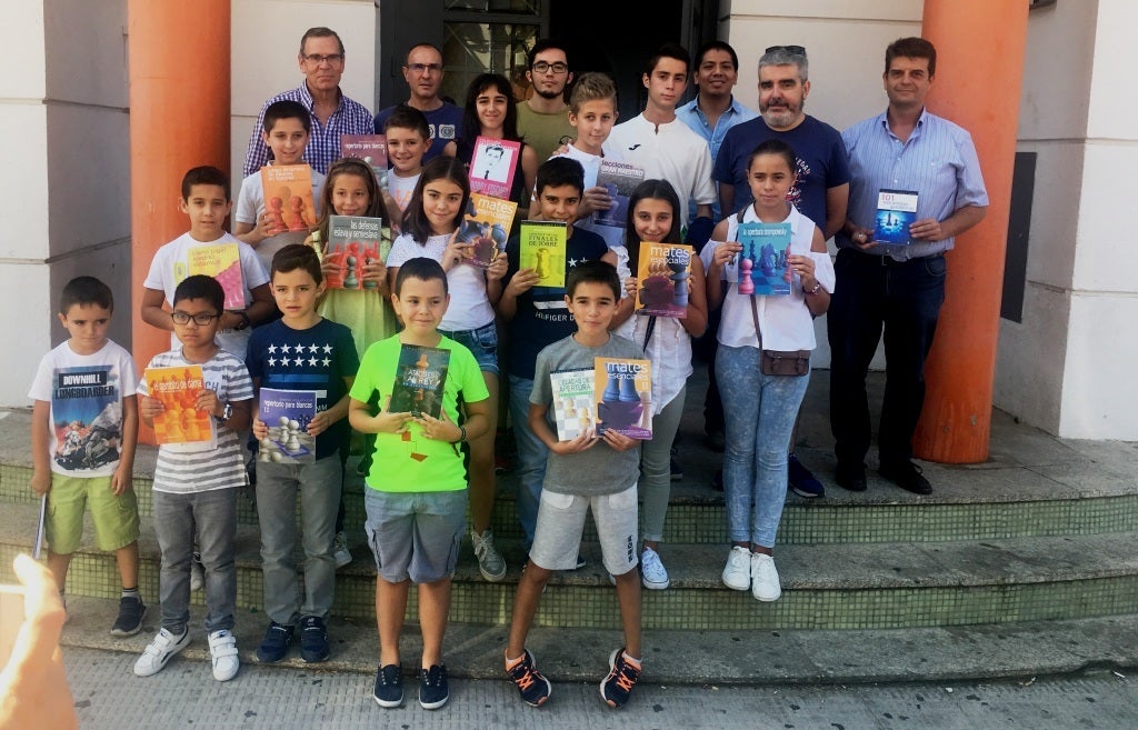 Jugadores de todas las edades disputan el Torneo de Ajedrez de San Miguel