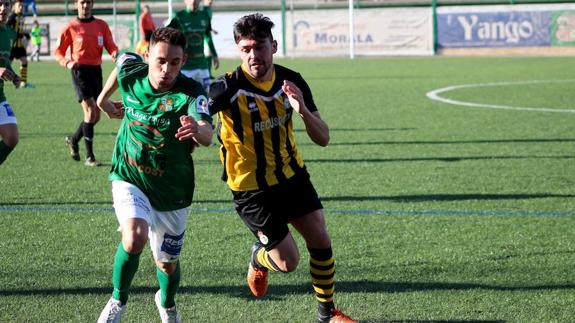 El Moralo se acerca al liderato tras vencer al Amanecer, 3-0, y la derrota del Cacereño