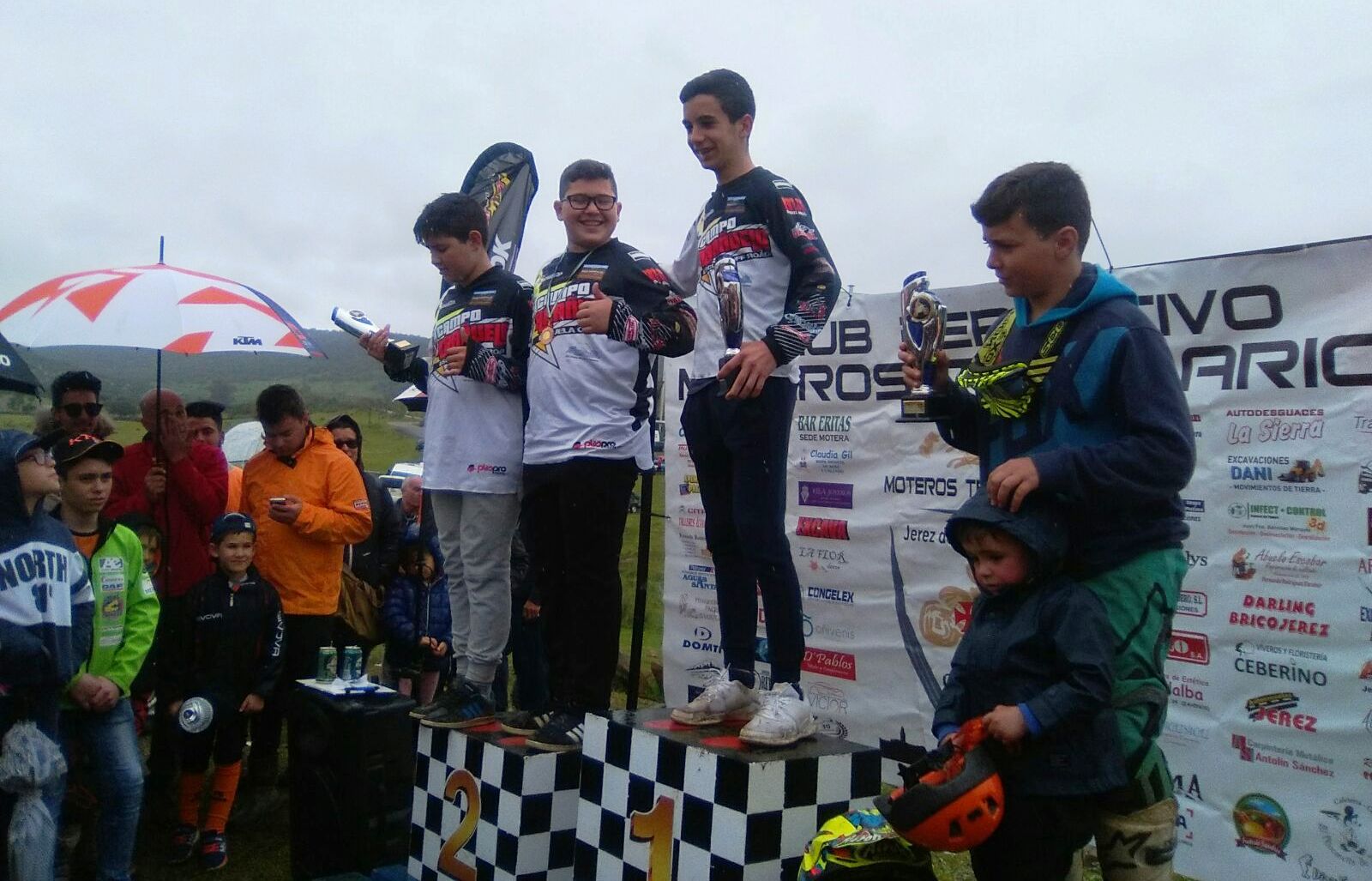 El piloto Mario Romero repite triunfo, ahora en el Cross Country de Jerez de los Caballeros