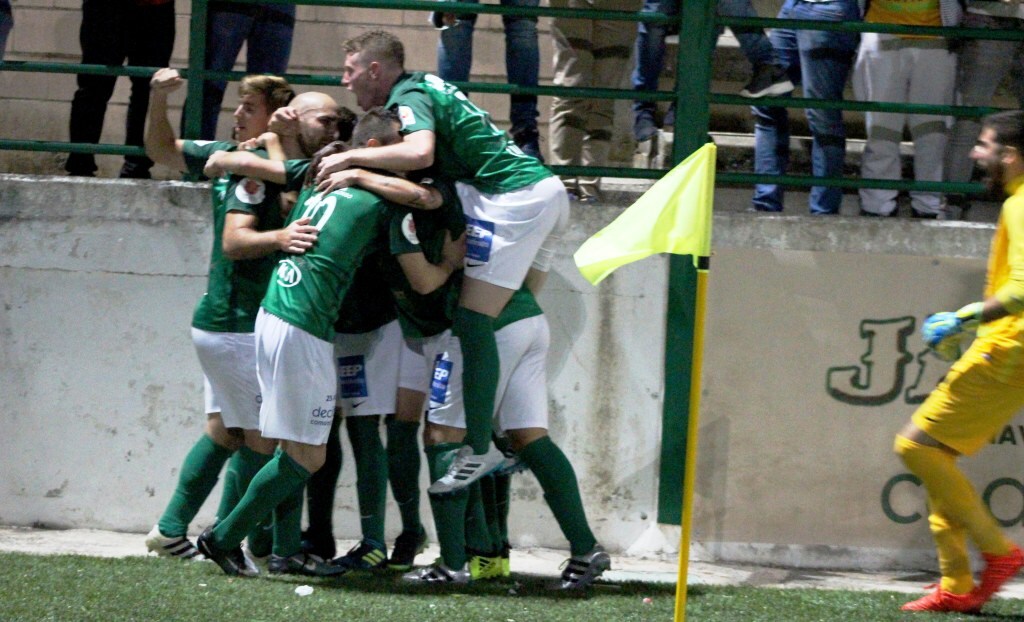 El Moralo invita a la afición a acompañar al equipo a Jerez con autobuses gratuitos