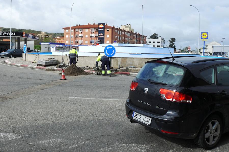 El refuerzo del firme de la N-V mejorará las rotondas de Los Sauces, Moya, Navarrosa, San Marcos y la ITV