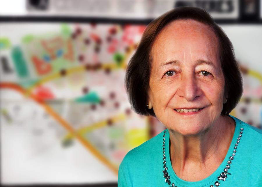 Pepita rodeada de su familia 