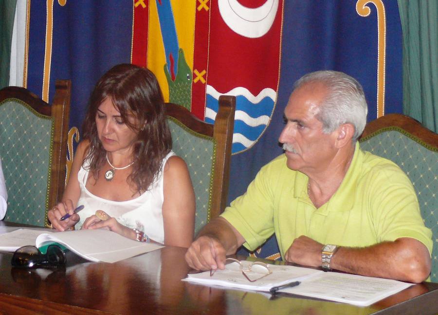 Sabina Hernández en el Ayuntamiento de Almaraz 