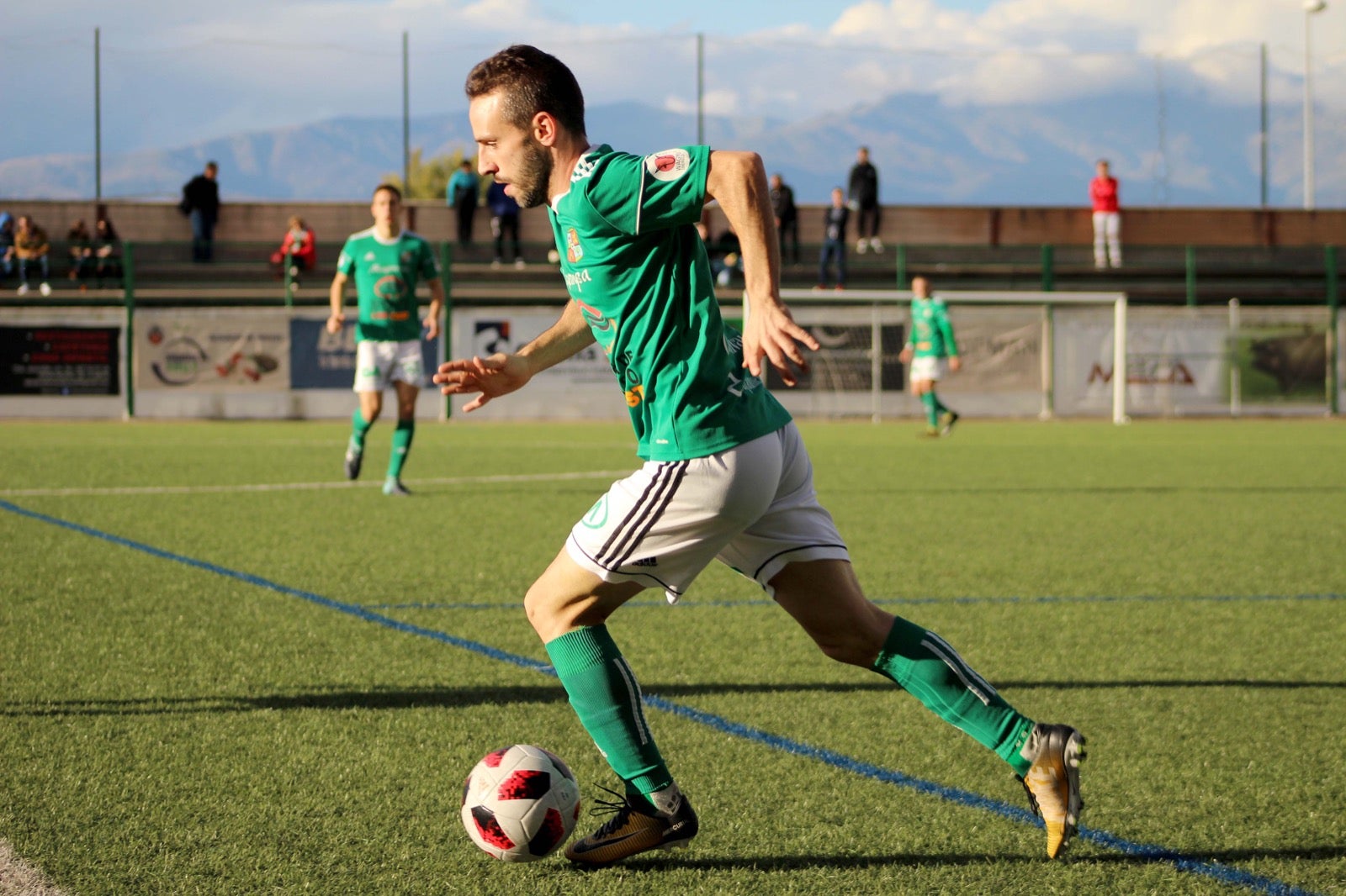 Sergio Gómez adelantó al Moralo, que se vino de vacío 