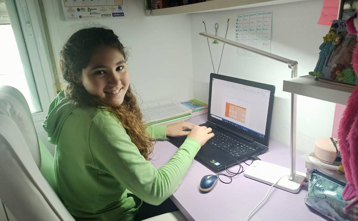 Los dos colegios y el instituto de Olivenza se adaptan con dificultad a la educación a distancia