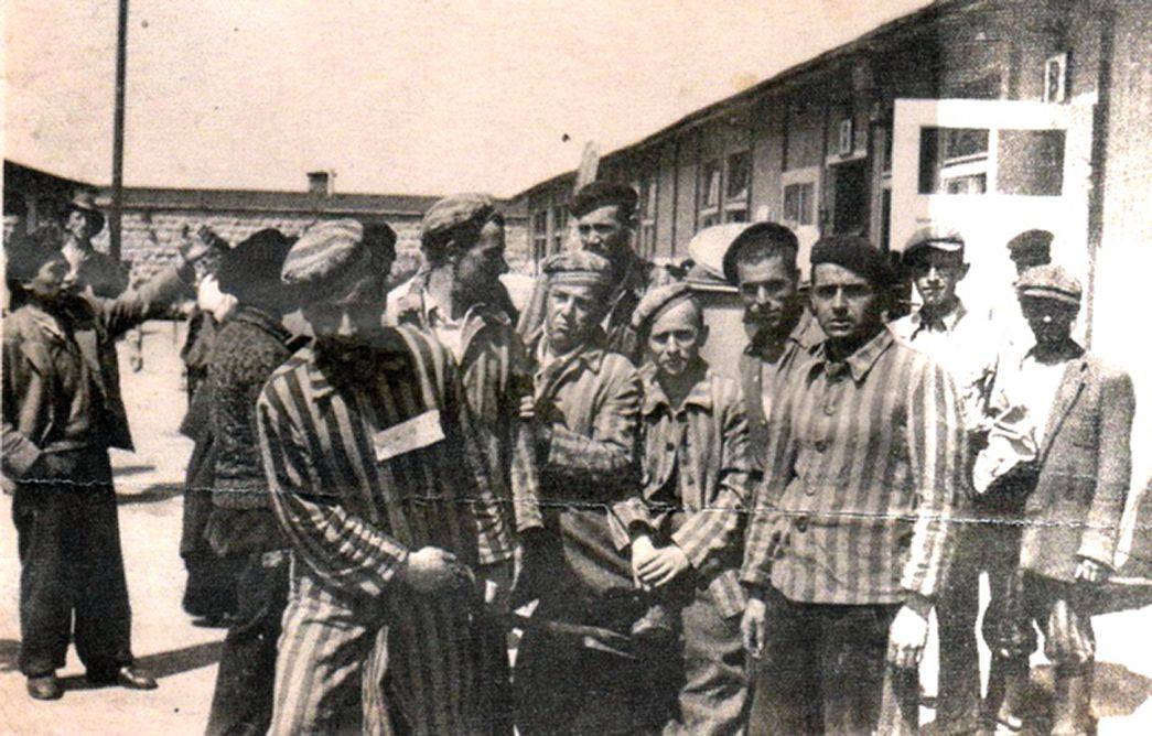 La ARMHEX recuerda a los extremeños deportados en los campos de concentración nazis