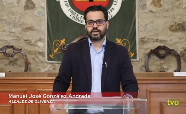 Intervención institucional del alcalde de Olivenza, el pasado 2 de mayo. 