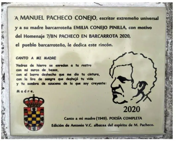 Detalle de la placa conmemorativa en el rincón homenaje a Pacheco y su madre barcarroteña. 