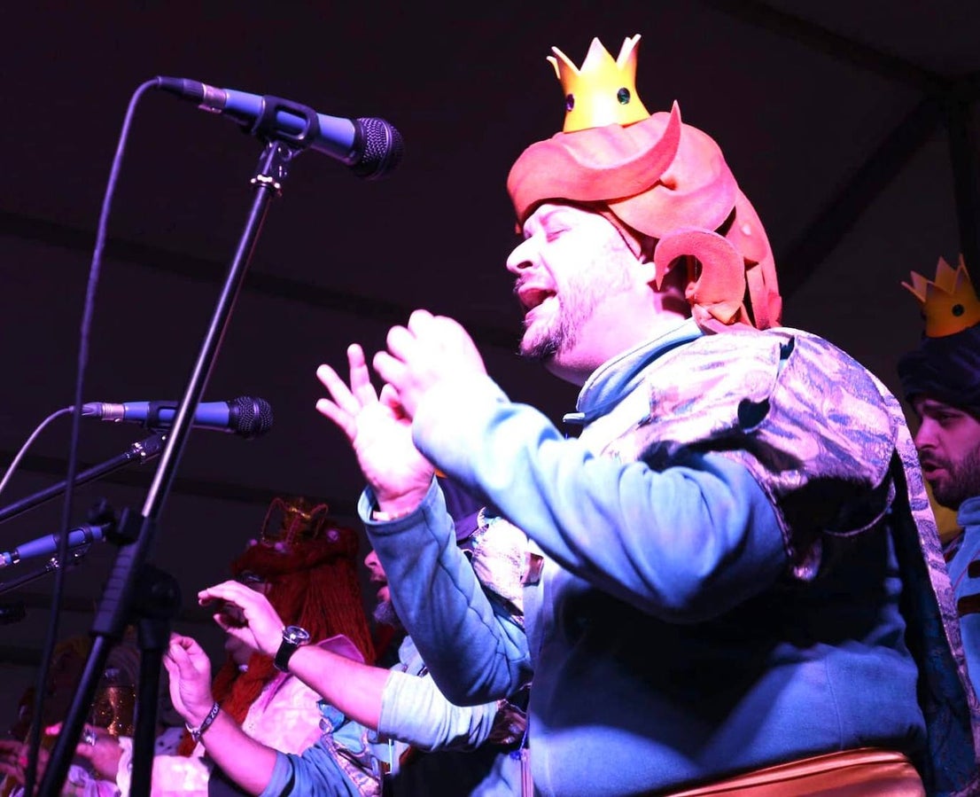 'Los Camballotas', 'Los 3W', 'Los Mirinda' y 'Los Chungos' dieron la chispa de la noche en el primer día del Carnaval de Olivenza 2022. 