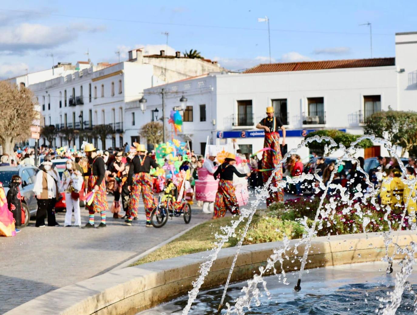 Con el desfile infantil dio comienzo el Carnaval oliventino. 