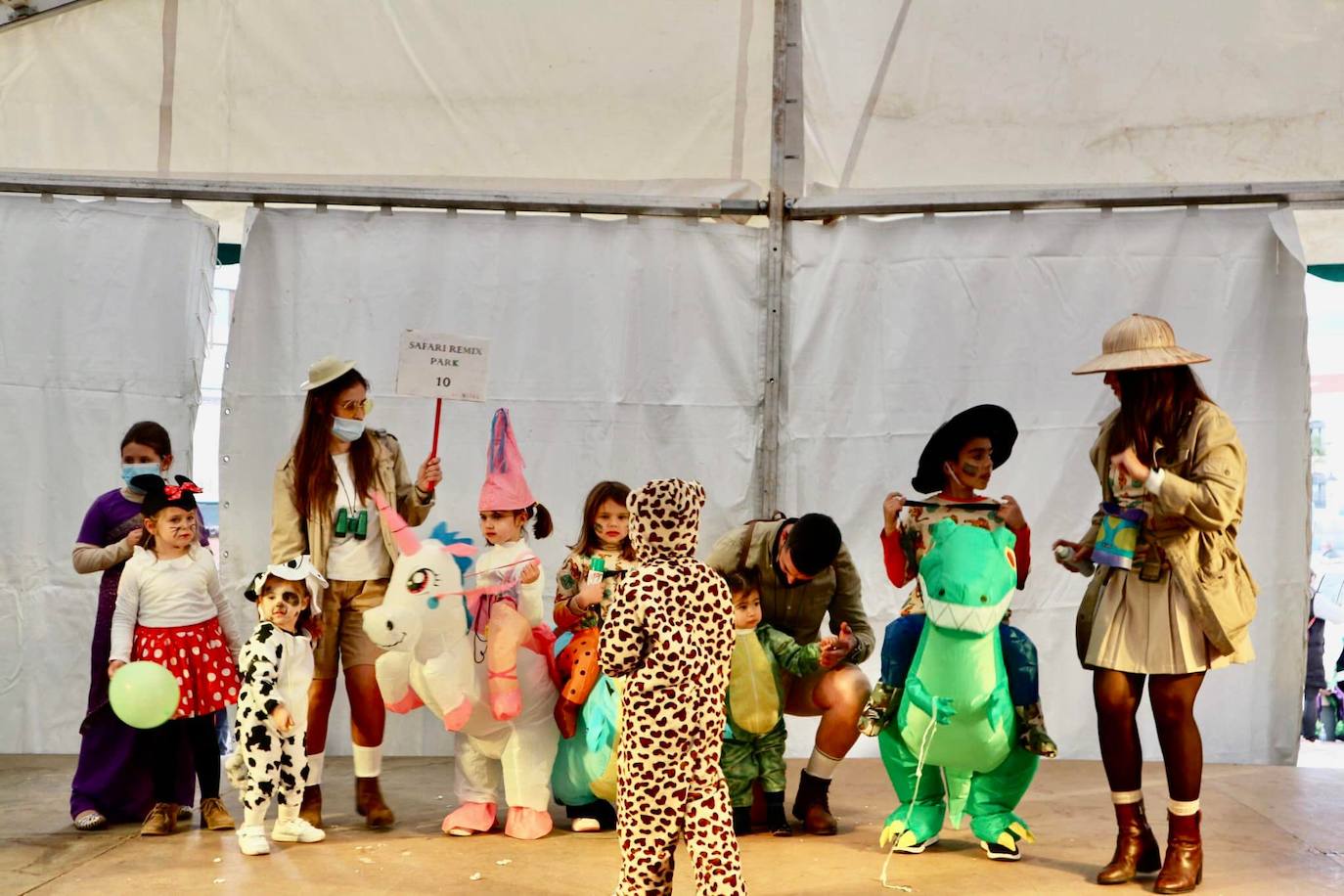 Con el desfile infantil dio comienzo el Carnaval oliventino. 