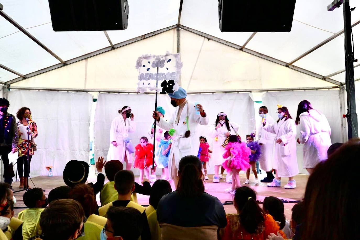Con el desfile infantil dio comienzo el Carnaval oliventino. 