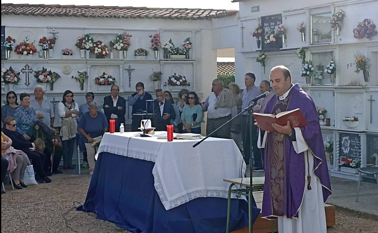 Instante de la celebración de la misa.