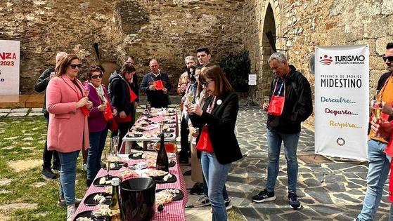 Lleno en la actividad 'Saberes y sabores de Olivenza' de la Diputación de Badajoz