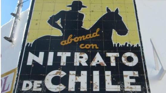 El azulejo de Nitrato de Chile de la plaza de Toros es declarado Bien de Interés Cultural
