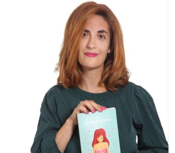 Luz Milagros Moreno presenta su libro 'La luz de mi vida'