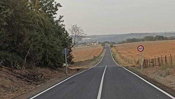 Asfaltada la pista entre San Benito de la Contienda y Alconchel