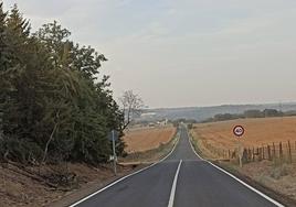 El camino se ha convertido en una pista asfaltada.